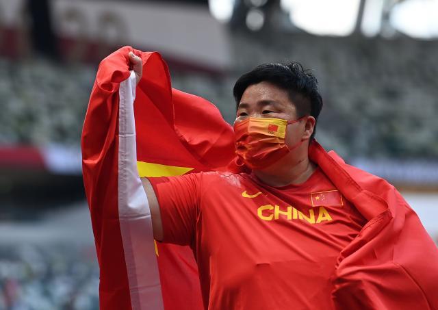 华体会-掷地有金“四朝元老”终圆梦 巩立姣登上最高领奖台